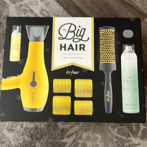 The Big Hair Drybar Buttercup Blowdryer kit.